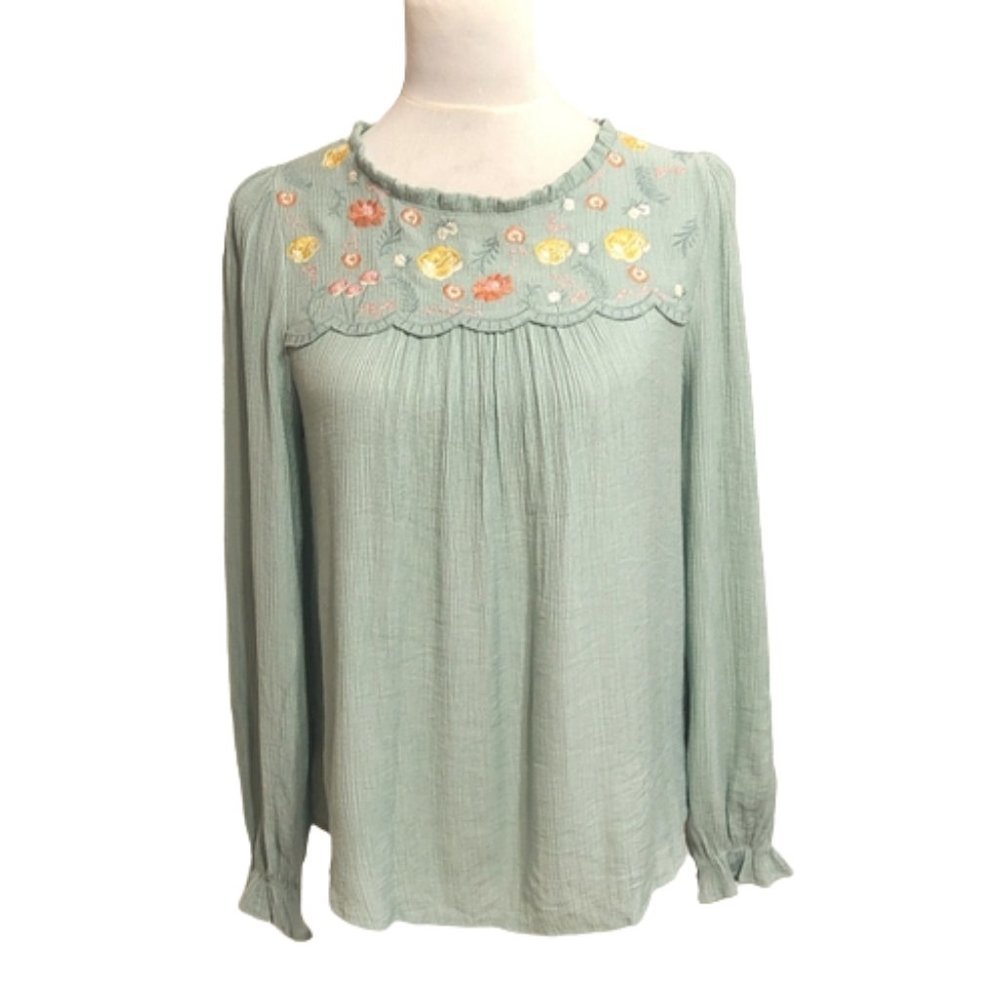 Mine Boho Floral Embroidered Blouse